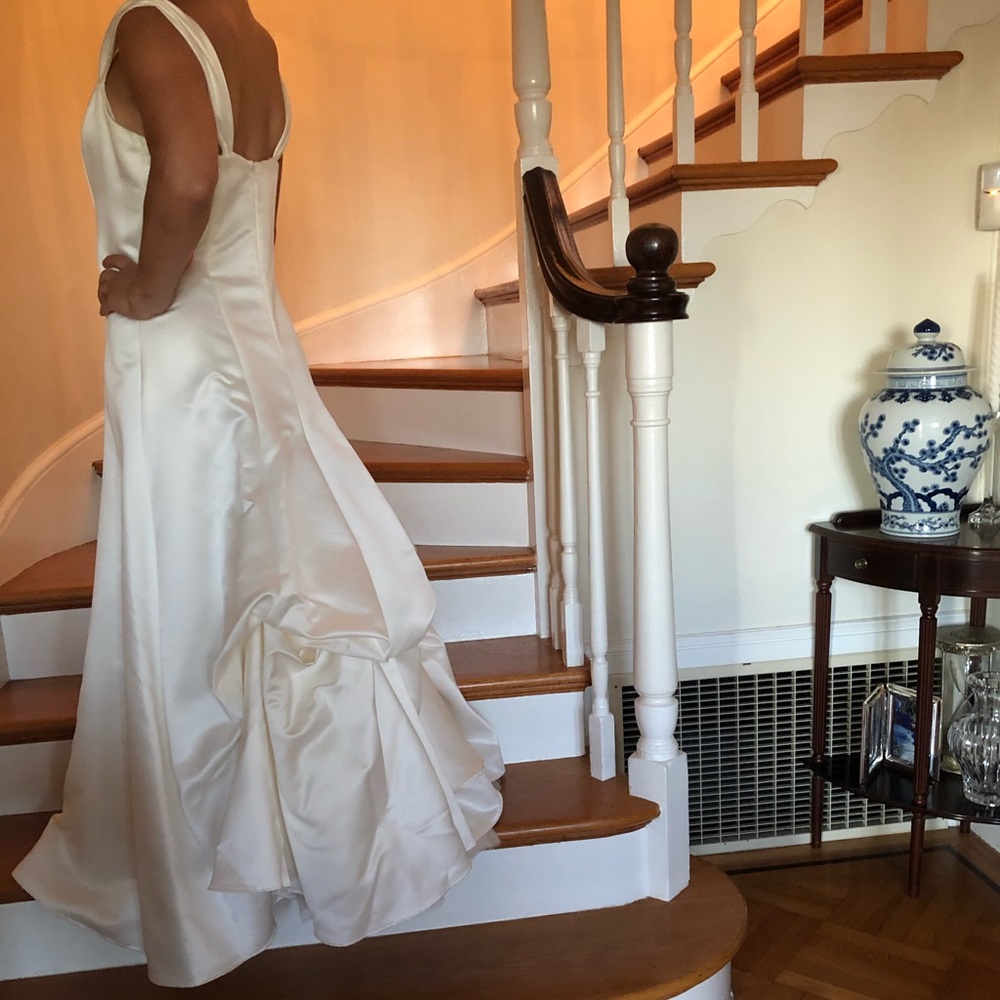Jessica McClintock bridal gown